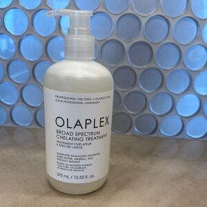 OLAPLEX Broad Spectrum Treatment in White Bottle